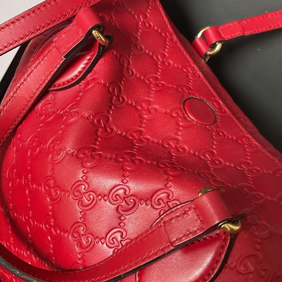 Authentic Gucci Red Leather Tote/ Shoulder Bag. - Picture 12 of 16